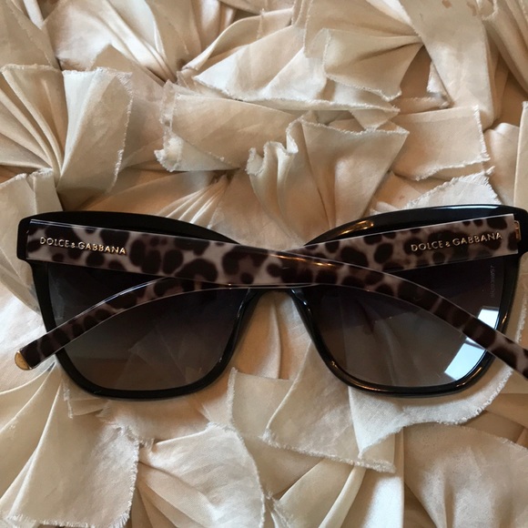 100% authentic Dolce&Gabbana cat eye sunglasses 😎 - Picture 2 of 7